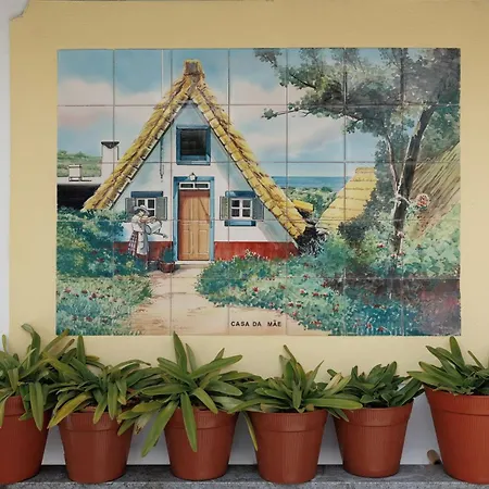 Casa Da Mãe Santana (Madeira)